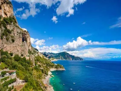 Daily yacht charter along the Cilento coast