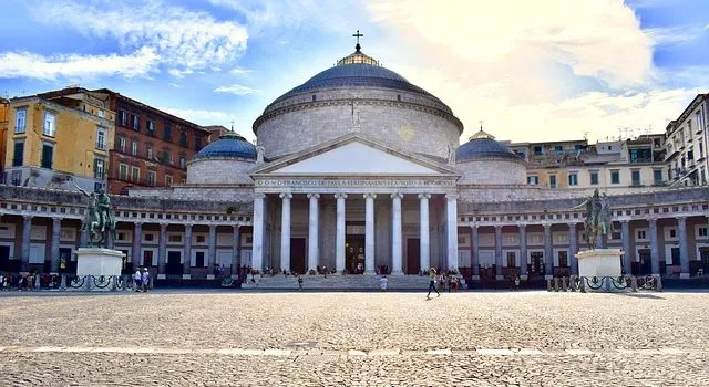 Guided Tour in Naples
