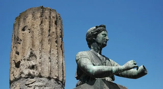 Daily Tour of Pompeii Ruins and Wine Tasting in Vesuvius Area
